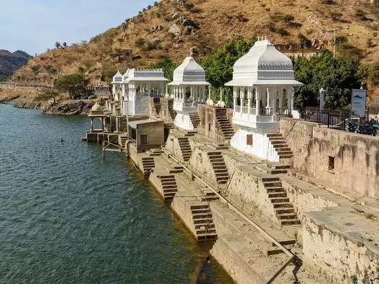 Badi Lake: A Peaceful Escape in Udaipur